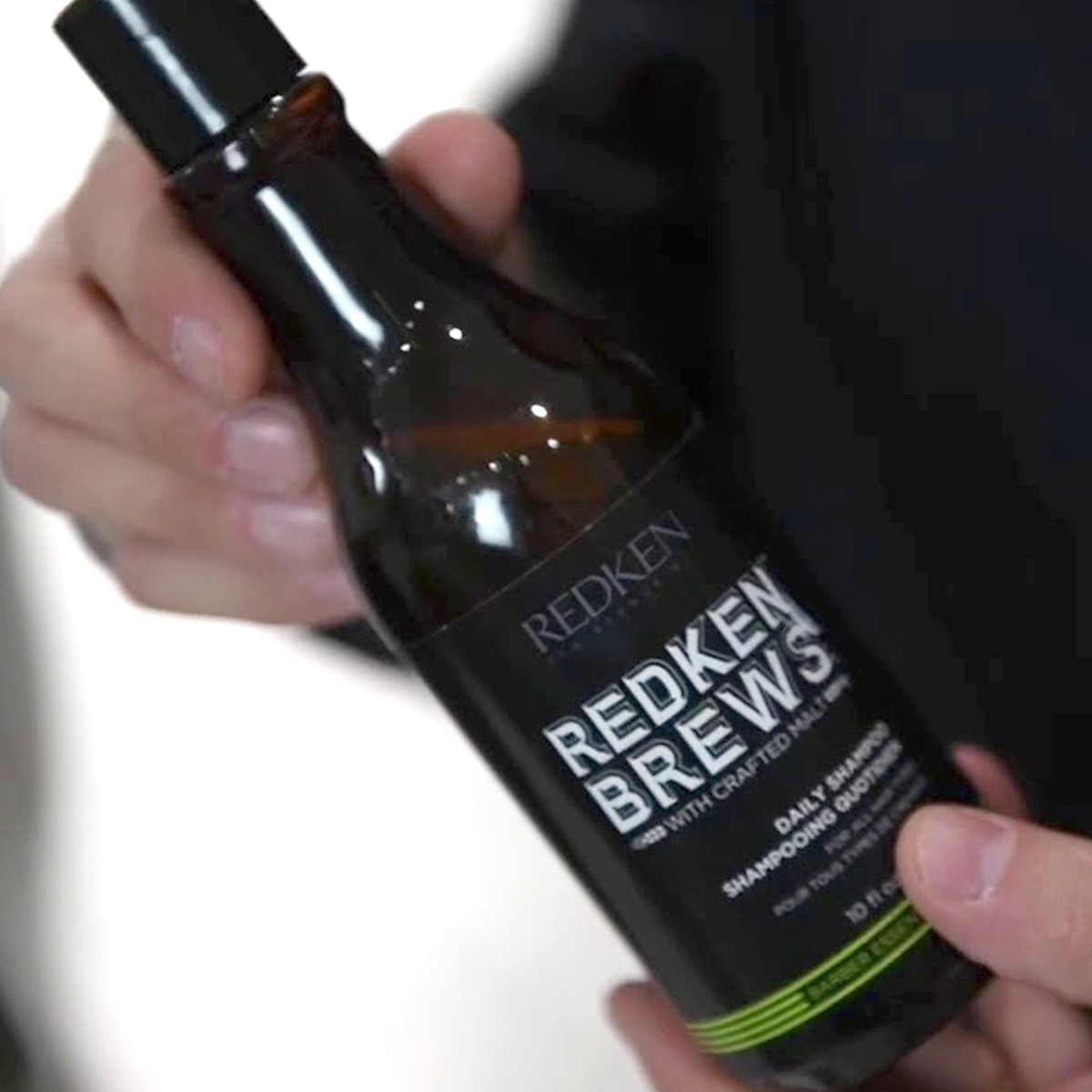 BREWS DAILY SHAMPOO (SHAMPOO PARA USO DIARIO)